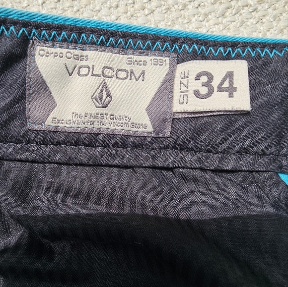 Teal Blue Mens Chino Athletic Shorts by Volcom.  Size 34 - Picture 15 of 16
